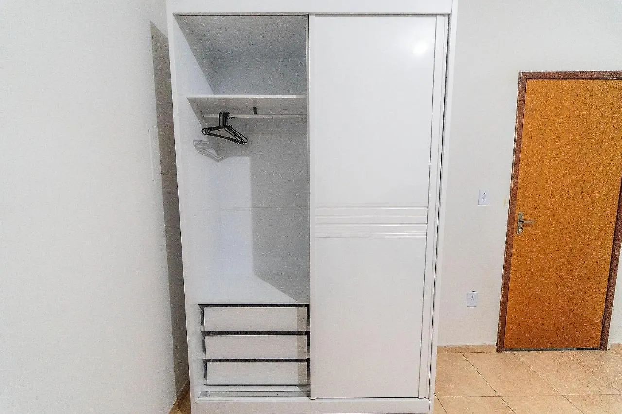 Apartamentos 2 Qtos C/Suite ,Cozinha Completa, Wi-Fi 1Giga, Jr Catito Brasilia Apartment