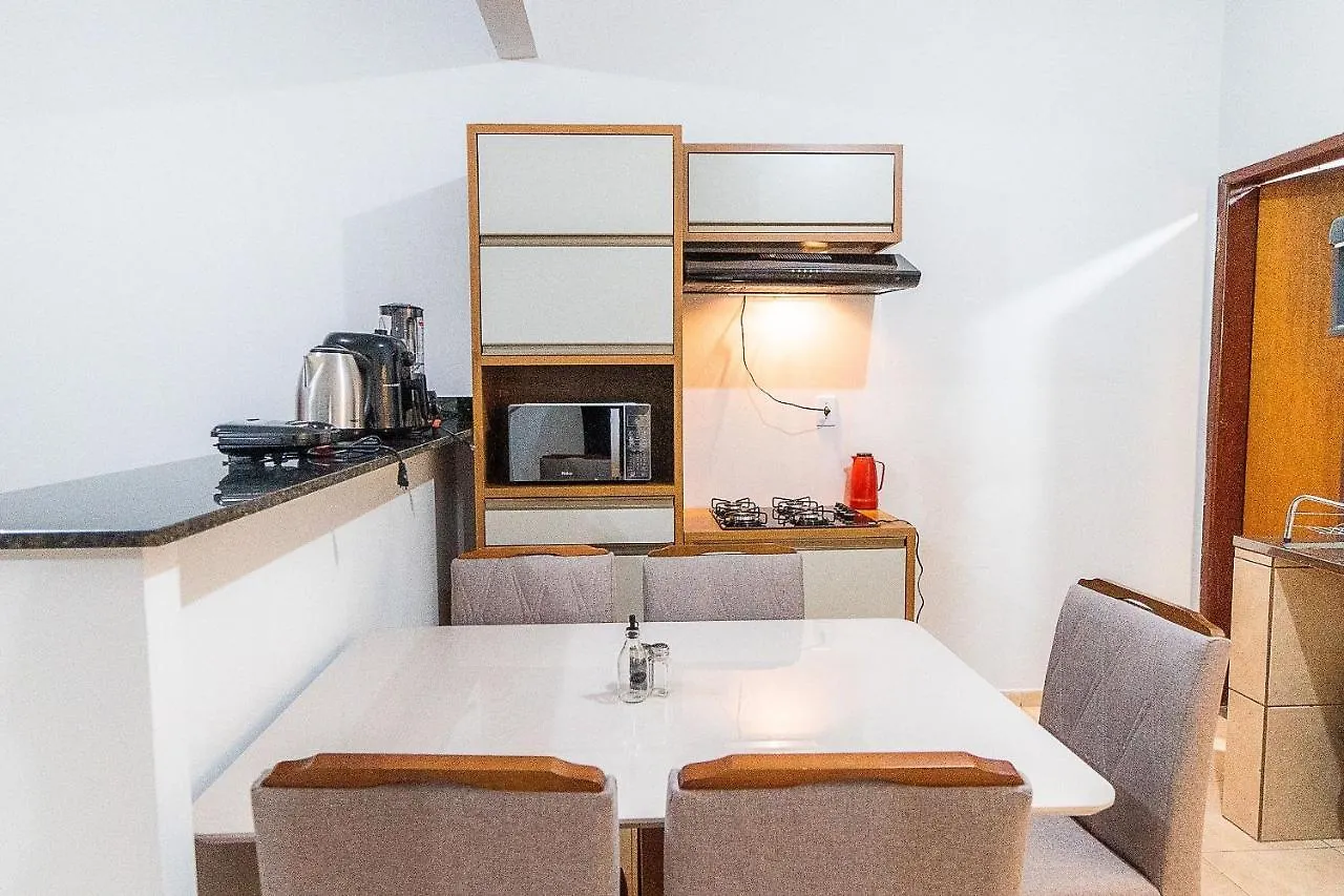 Apartamentos 2 Qtos C/Suite ,Cozinha Completa, Wi-Fi 1Giga, Jr Catito Brasília